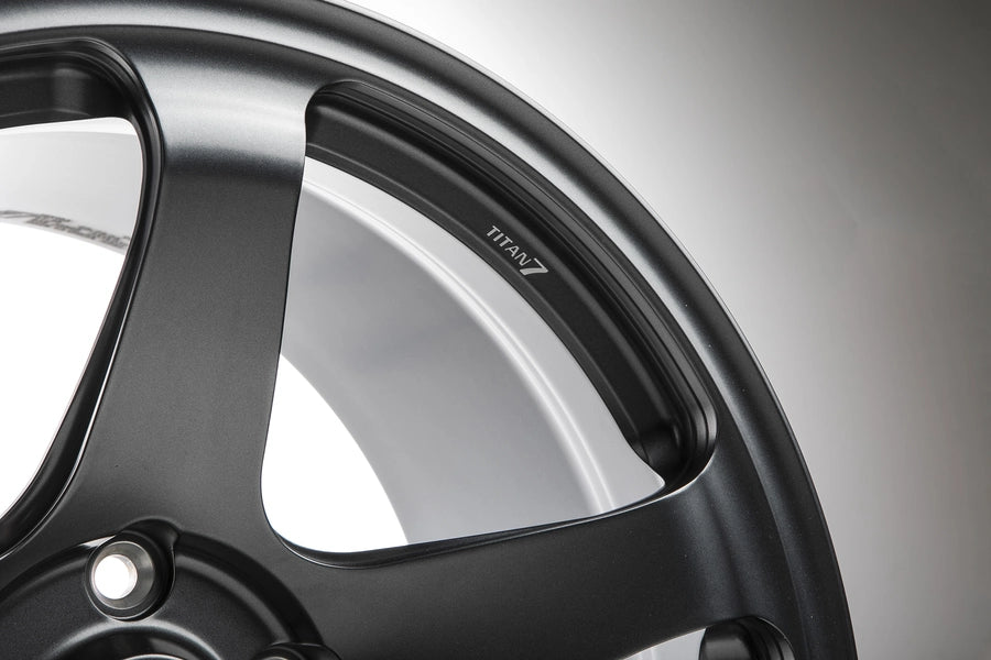 Titan 7 Forged Aluminium Wheel - T-C5 18x9.5 5x120 ET 45 CB 64.1 in Advance Dark Gunmetal