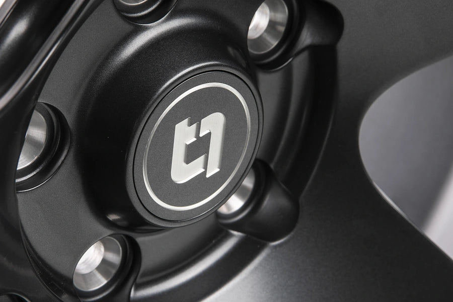 Titan 7 Forged Aluminium Wheel - T-C5 18x9.5 5x120 ET 45 CB 64.1 in Advance Dark Gunmetal