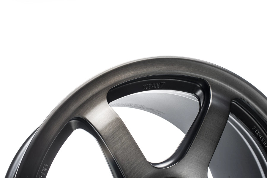Titan 7 Forged Aluminium Wheel - T-D6e 18x10 5x120 ET 25 CB 64.1 in Hybrid Dark Machine