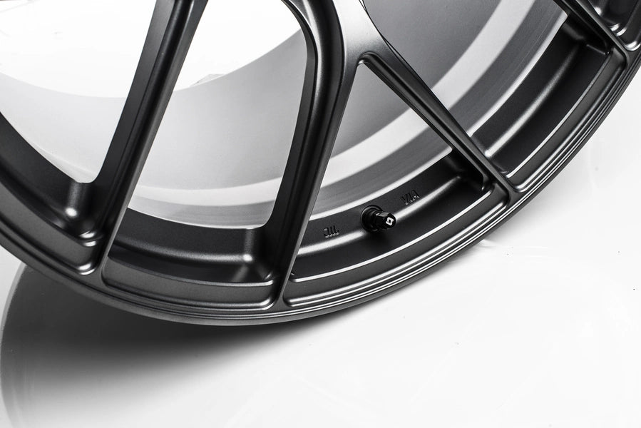 Titan 7 Forged Aluminium Wheel - T-S5 17x8 5x114.3 ET 37 CB 70.1 in Satin Titanium