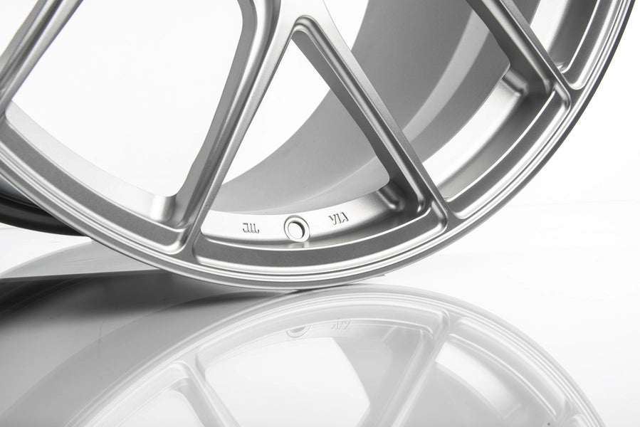 Titan 7 Forged Aluminium Wheel - T-S7 18x9.5 5x120 ET 22 CB 72.56 in Iridium Silver