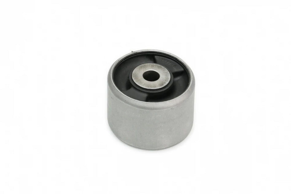 Hardrace REAR DIFF REAR BUSHING INFINITI Q50, Q60, NISSAN SKYLINE (0070644)