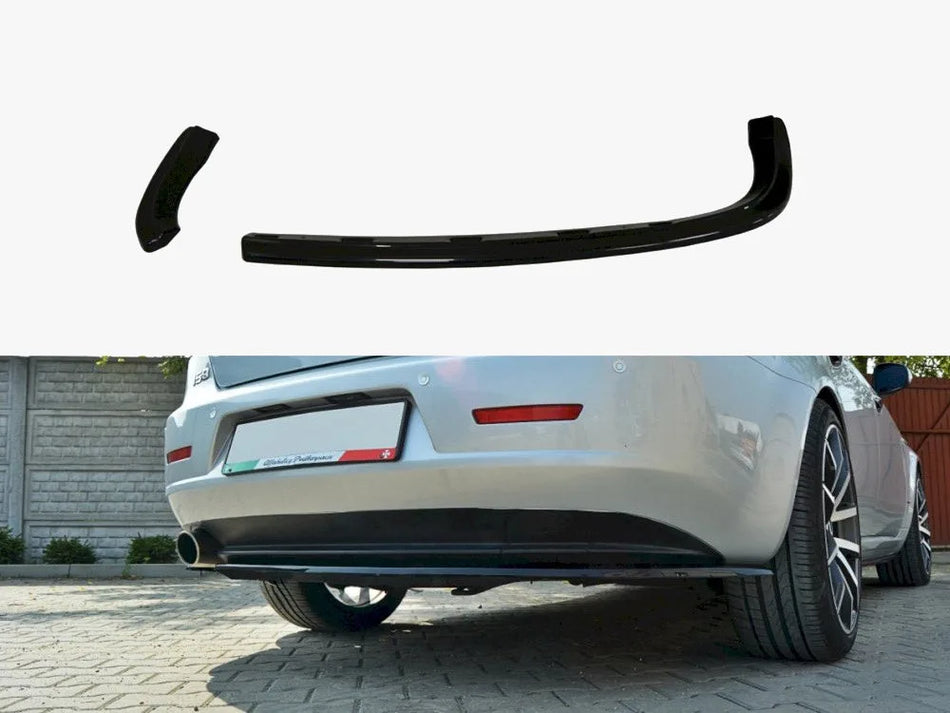 Maxton Central Rear Splitter Alfa Romeo 159 (Without Vertical Bars) - Textured