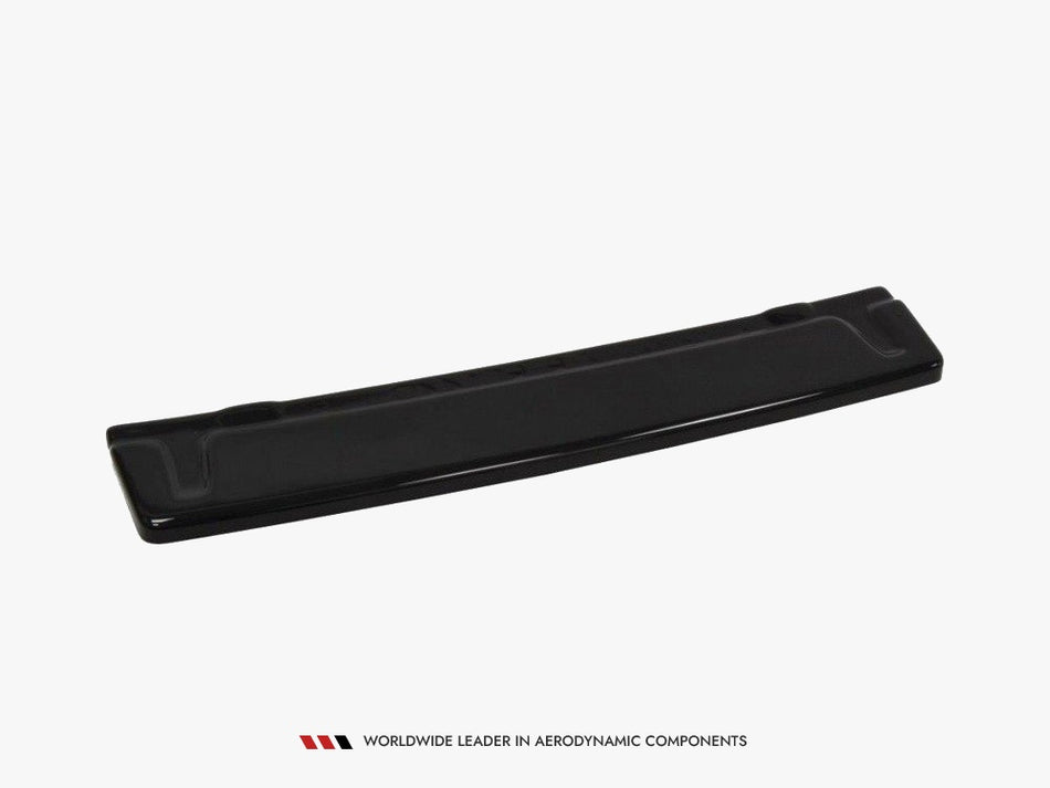Maxton Central Rear Splitter VW Golf R Mk7 - Carbon Look