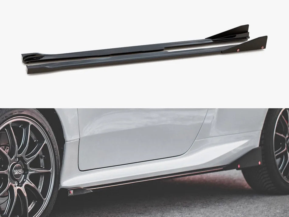 Maxton Side Skirts Diffusers V.2 + Flaps Toyota GR Yaris Mk4