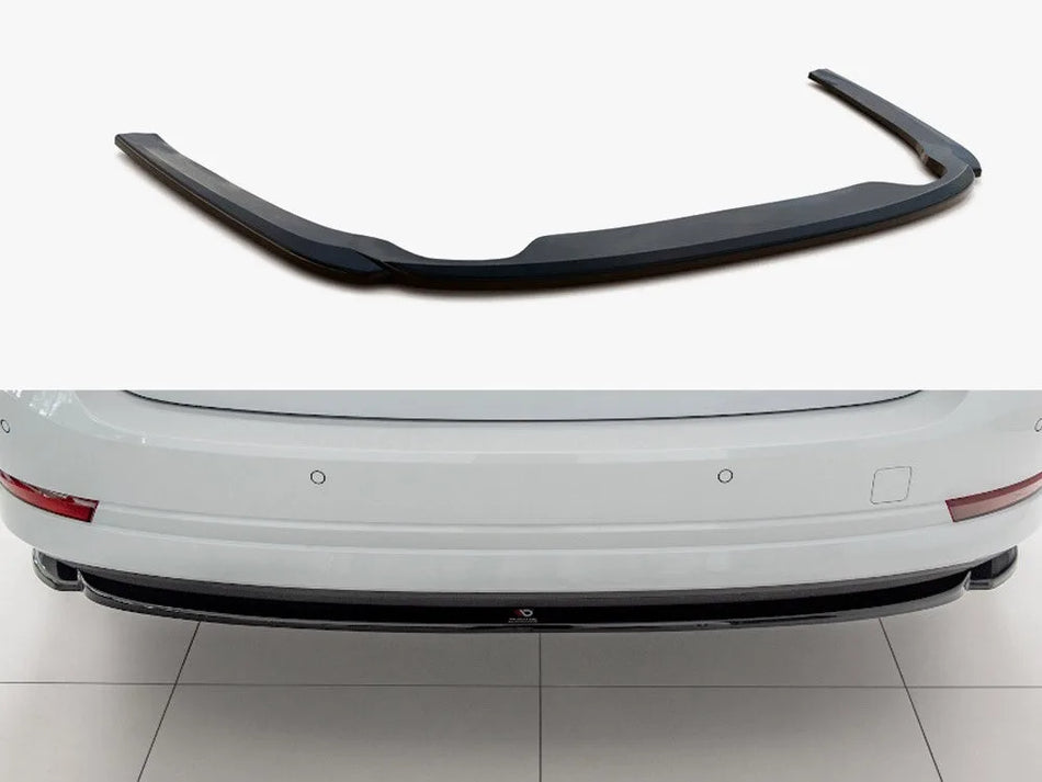 Maxton Central Rear Splitter Skoda Octavia Mk4 - Carbon Look