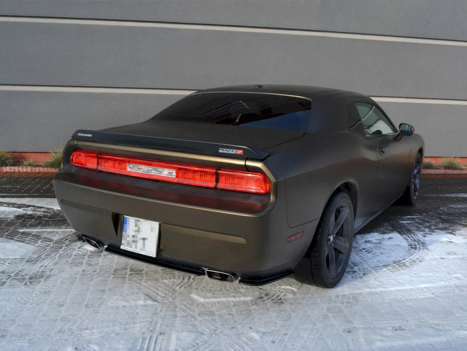 Maxton Central Rear Splitter Dodge Challenger Mk3 PHASE-1 SRT8 Coupe