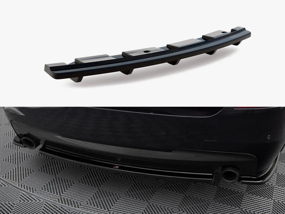 Maxton Central Rear Splitter (Vertical Bars) BMW 5 F11 M-Pack