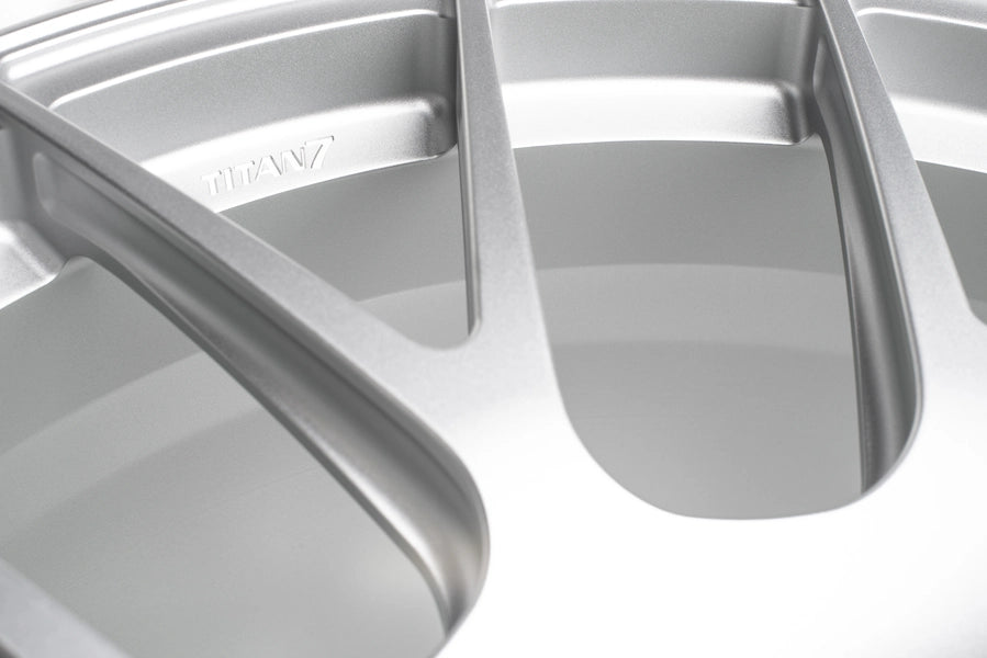Titan 7 Forged Aluminium Wheel - T-S7 21x12.5 Centerlock ET 48 in Iridium Silver