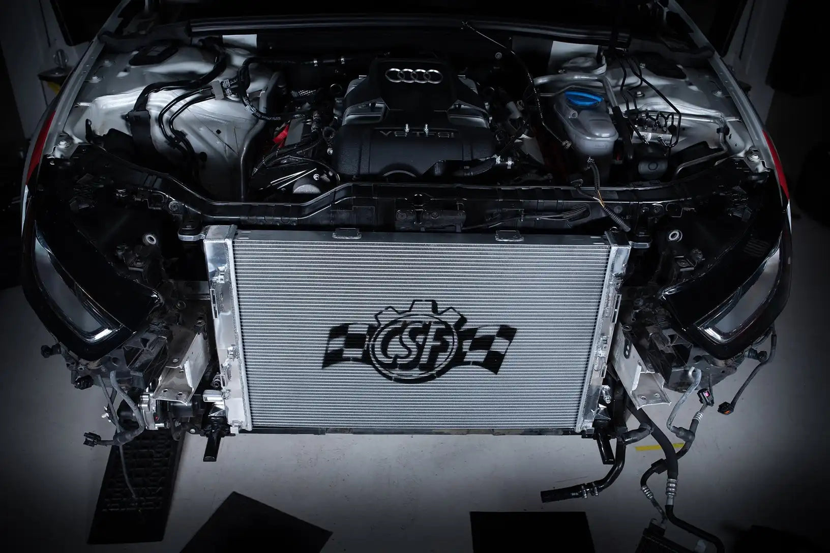 Audi B8 S4/S5 & 3.0L/3.2L Audi Models High-Performance All-Aluminum Radiator