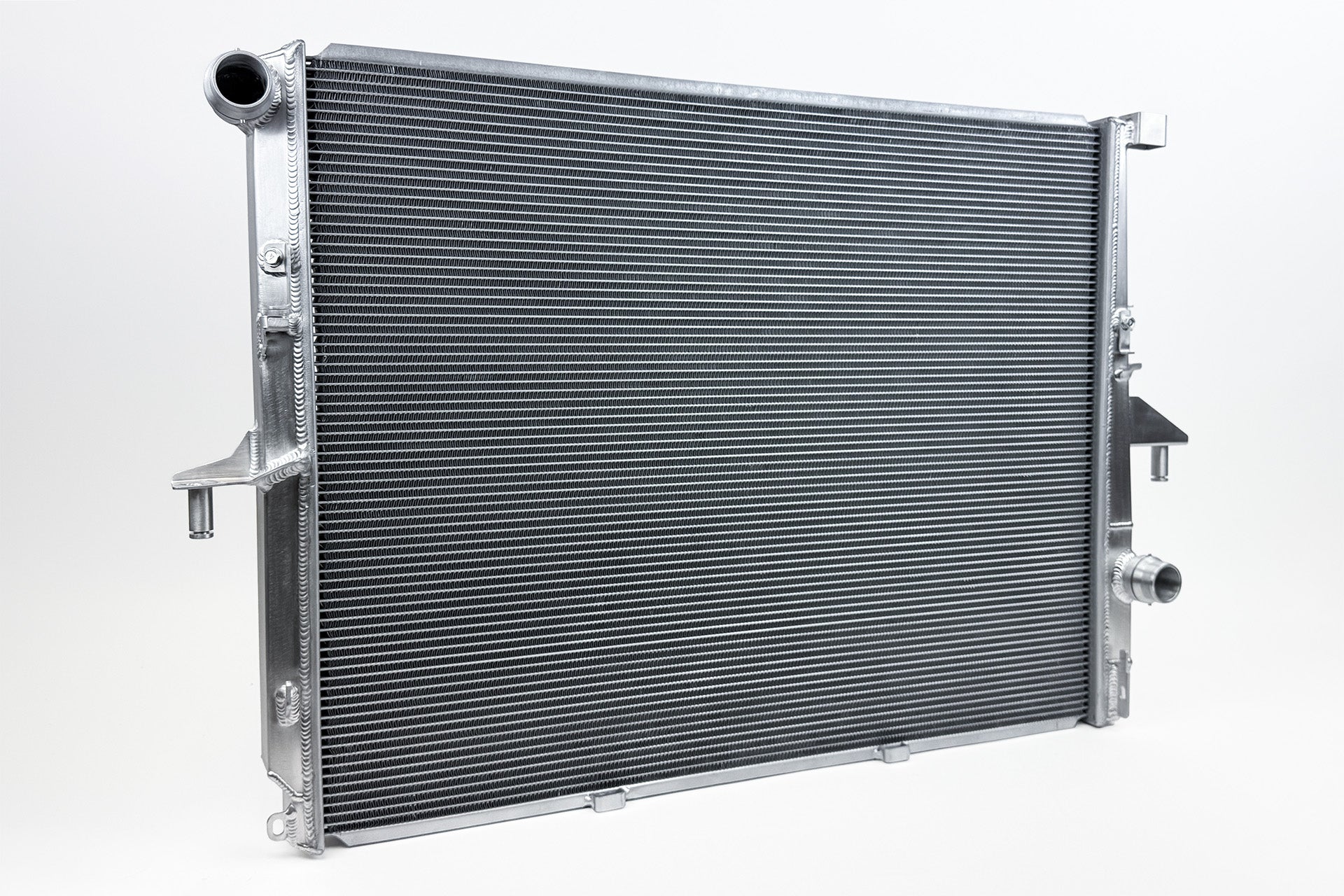 CSF Heavy-Duty Performance Radiator For 03-10 Porsche 955/957 Cayenne / 07-15 Audi Q7 / 04-10 VW Touareg