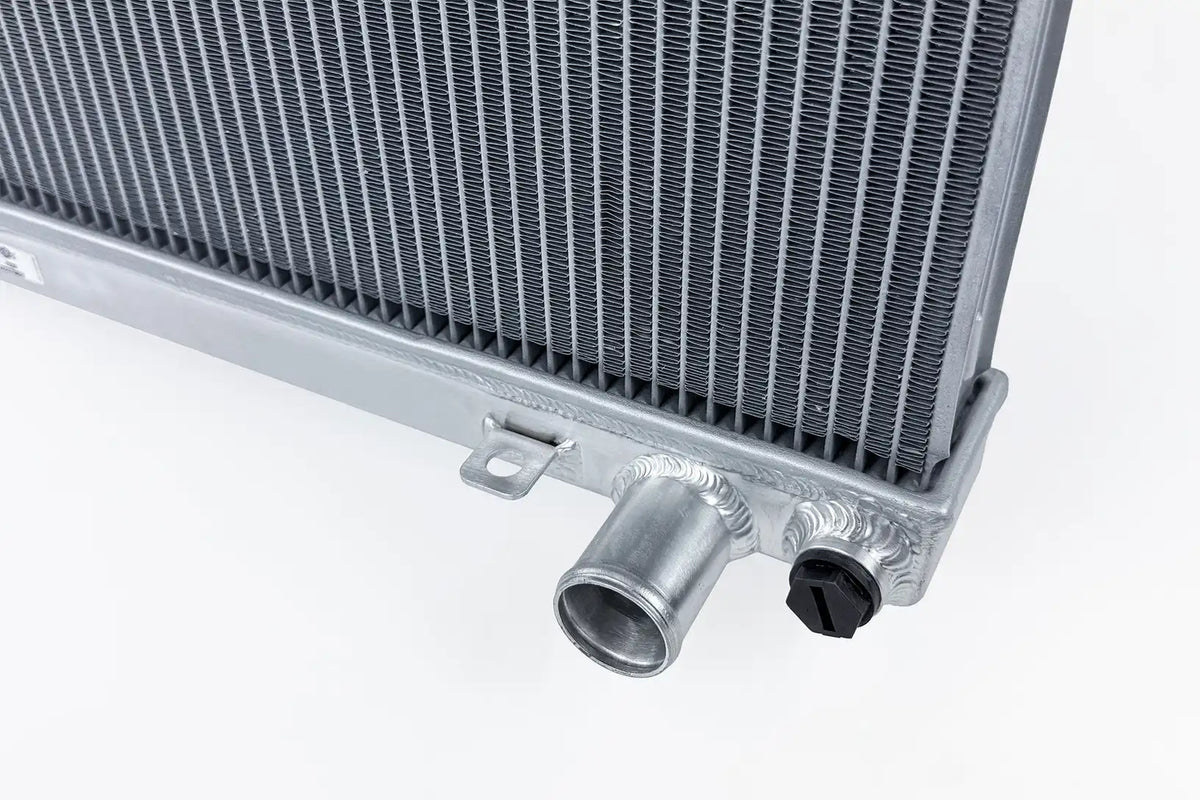 R33 Skyline GT-R/GTS & R34 GT-T High-Performance All-Aluminum Radiator - Black