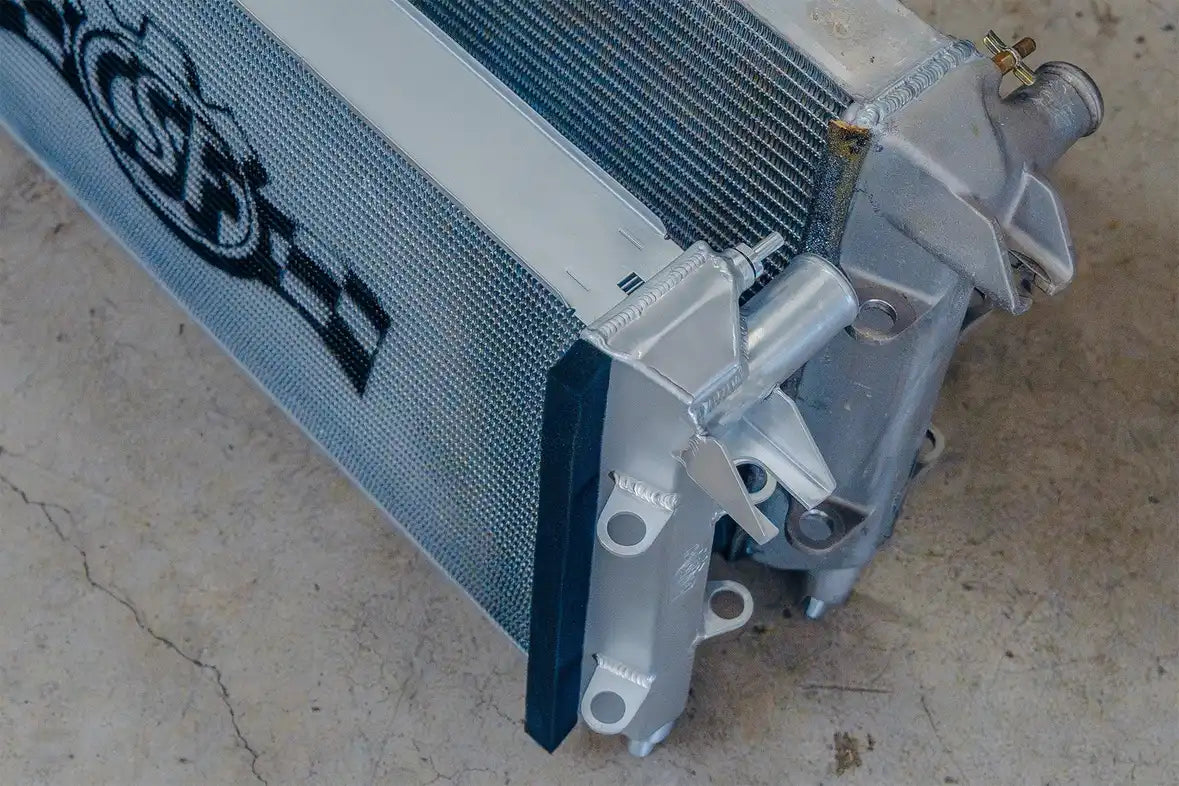 2005-2006 Ford GT High-Performance All-Aluminum Radiator