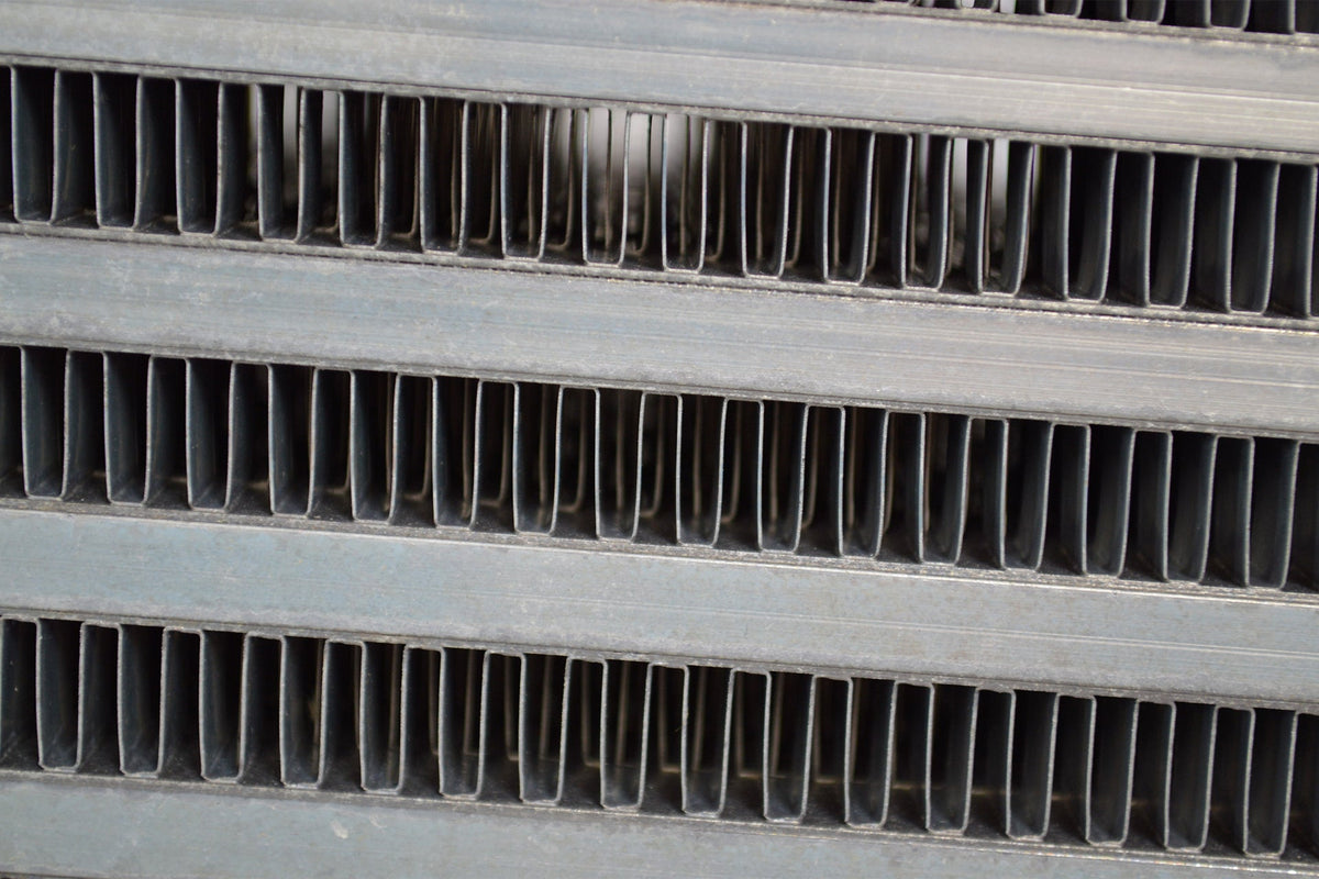 The MAGNUM 1000HP+ Intercooler Core 18X12x6 Bar & Plate design