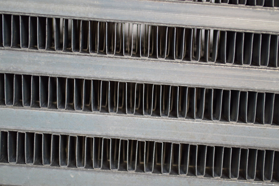 The MAGNUM 1000HP+ Intercooler Core 18X12x6 Bar & Plate design