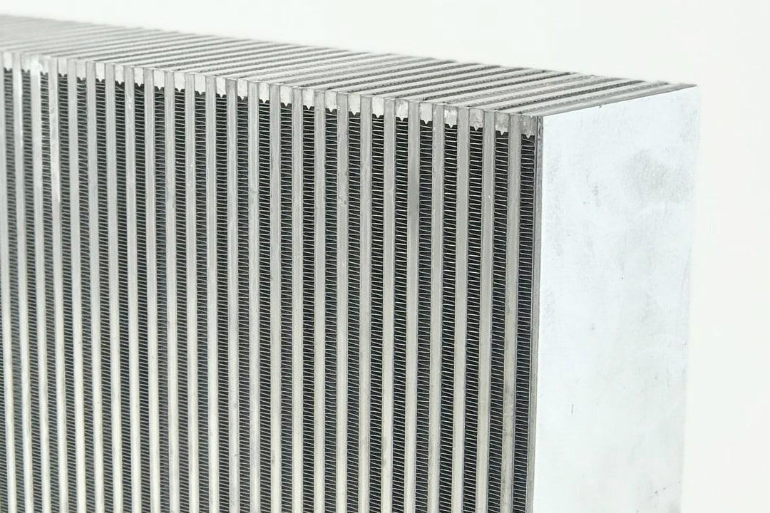 HP Bar & Plate Intercooler Core 22Lx14Hx5.5W - Vertical Flow / R35 GT-R Fitment