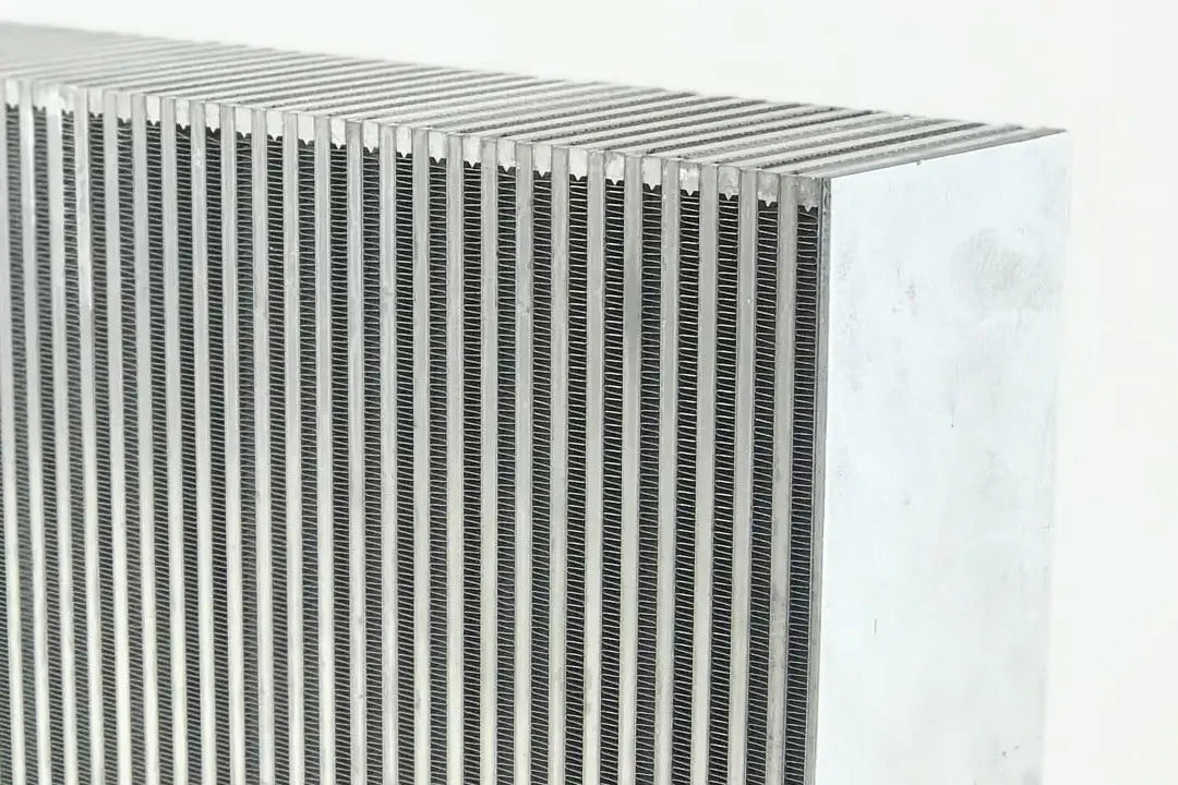 HP Bar & Plate Intercooler Core 22Lx14Hx5.5W - Vertical Flow / R35 GT-R Fitment