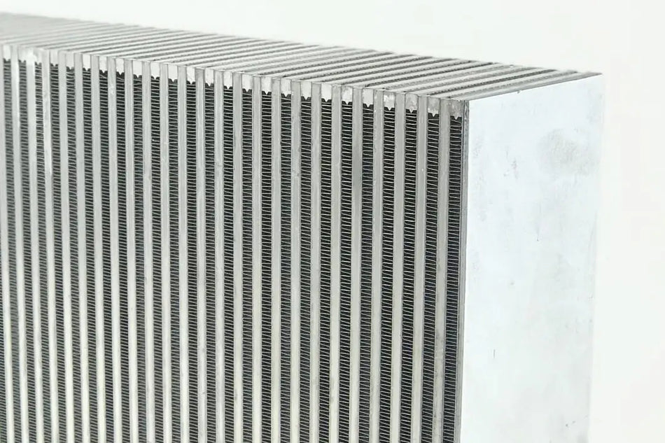 HP Bar & Plate Intercooler Core 22Lx14Hx5.5W - Vertical Flow / R35 GT-R Fitment