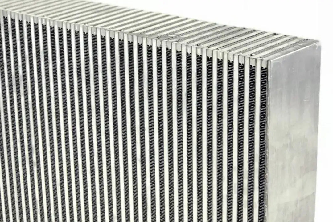 HP Bar & Plate Intercooler Core 22Lx14Hx4.5W - Vertical Flow / R35 GT-R Fitment