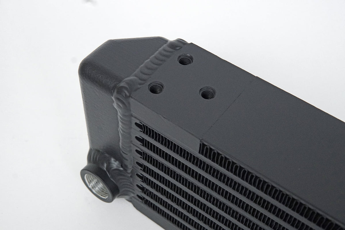 Universal Single-Pass Oil Cooler / RSR Porsche / M22 x 1.5 / 22L x 4.75H x 2.16W