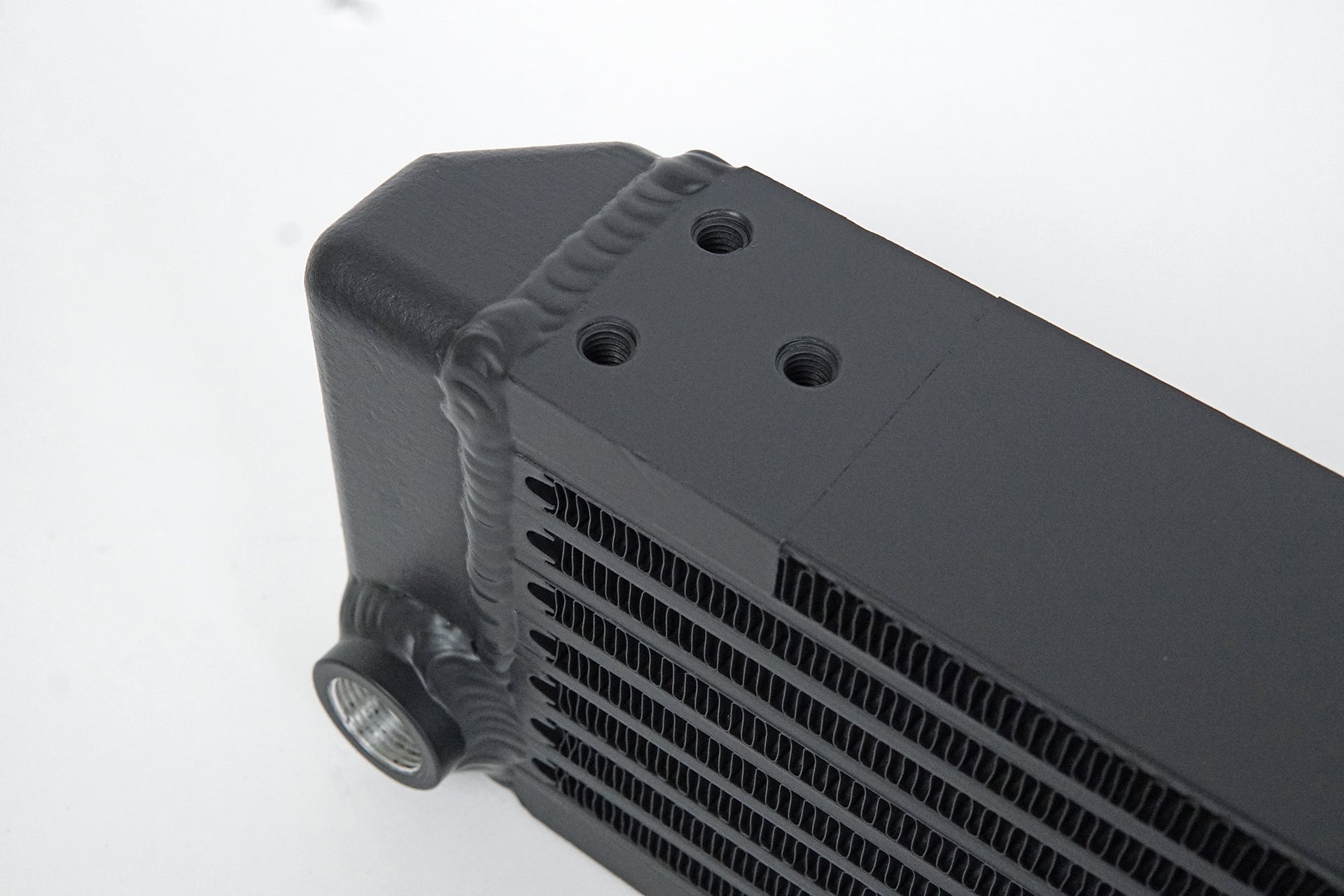Universal Single-Pass Oil Cooler / RSR Porsche / M22 x 1.5 / 22L x 4.75H x 2.16W
