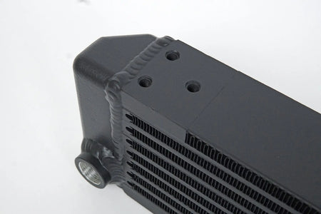 Universal Single-Pass Oil Cooler / RSR Porsche / M22 x 1.5 / 22L x 4.75H x 2.16W