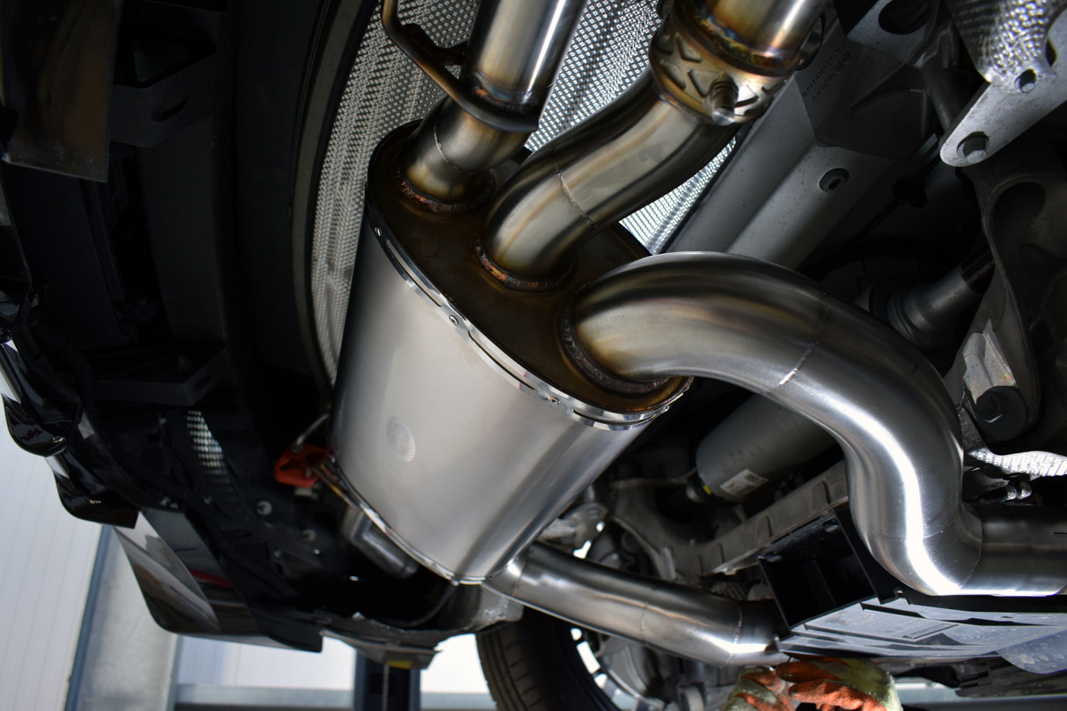 QuickSilver Aston Martin DBX 707 Titan Sport Exhaust with Sound Architect™ (2022 on)