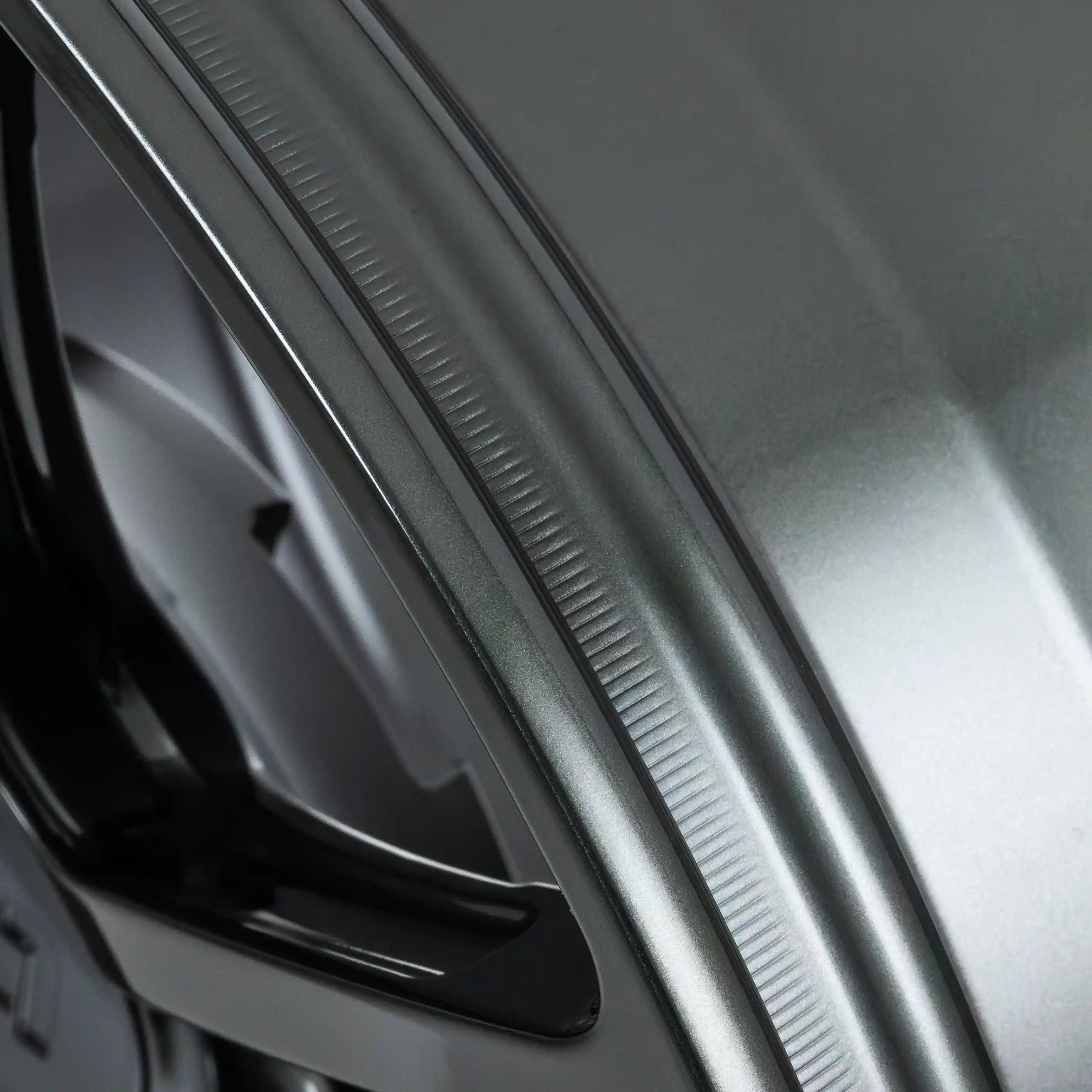 Titan 7 Forged Aluminium Wheel - T-P5 18x9.5 PCD 5x120 CB 72.56 In Advanced Dark Gunmetal