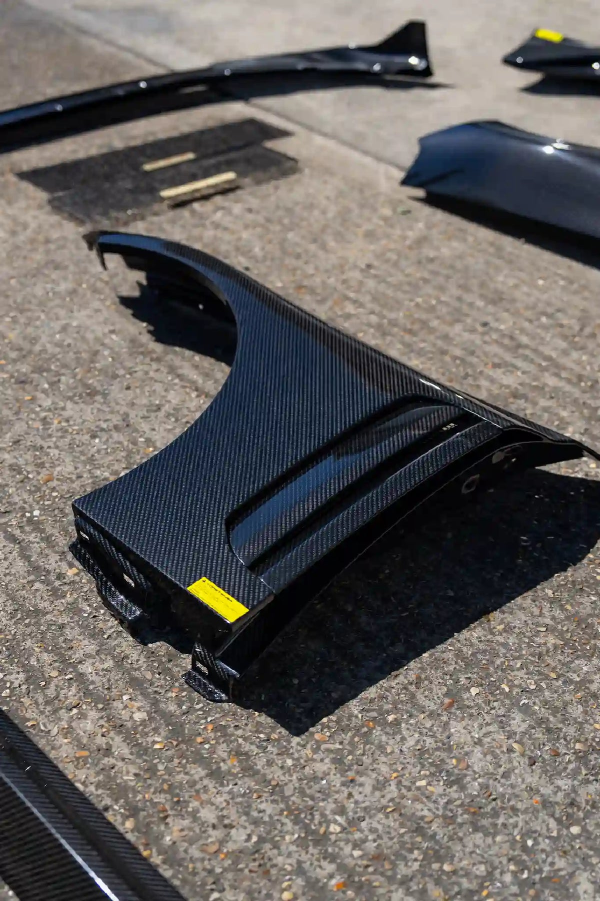 VORSTEINER VRS G8X M2 CARBON FIBRE AERO KIT