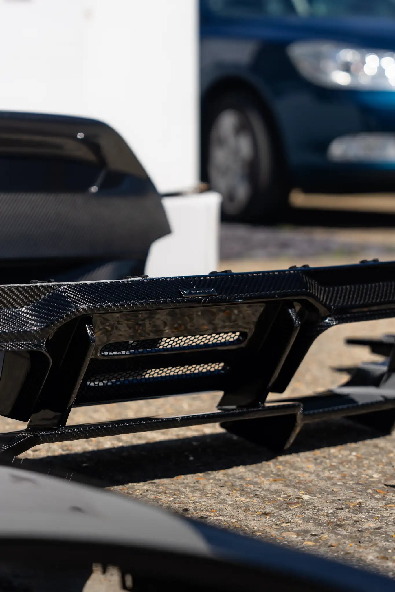 VORSTEINER VRS G8X M2 CARBON FIBRE AERO KIT