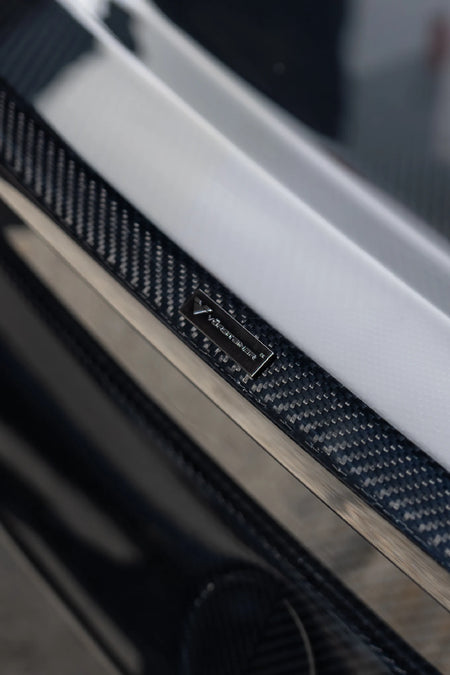 VORSTEINER VRS G8X M2 CARBON FIBRE AERO KIT