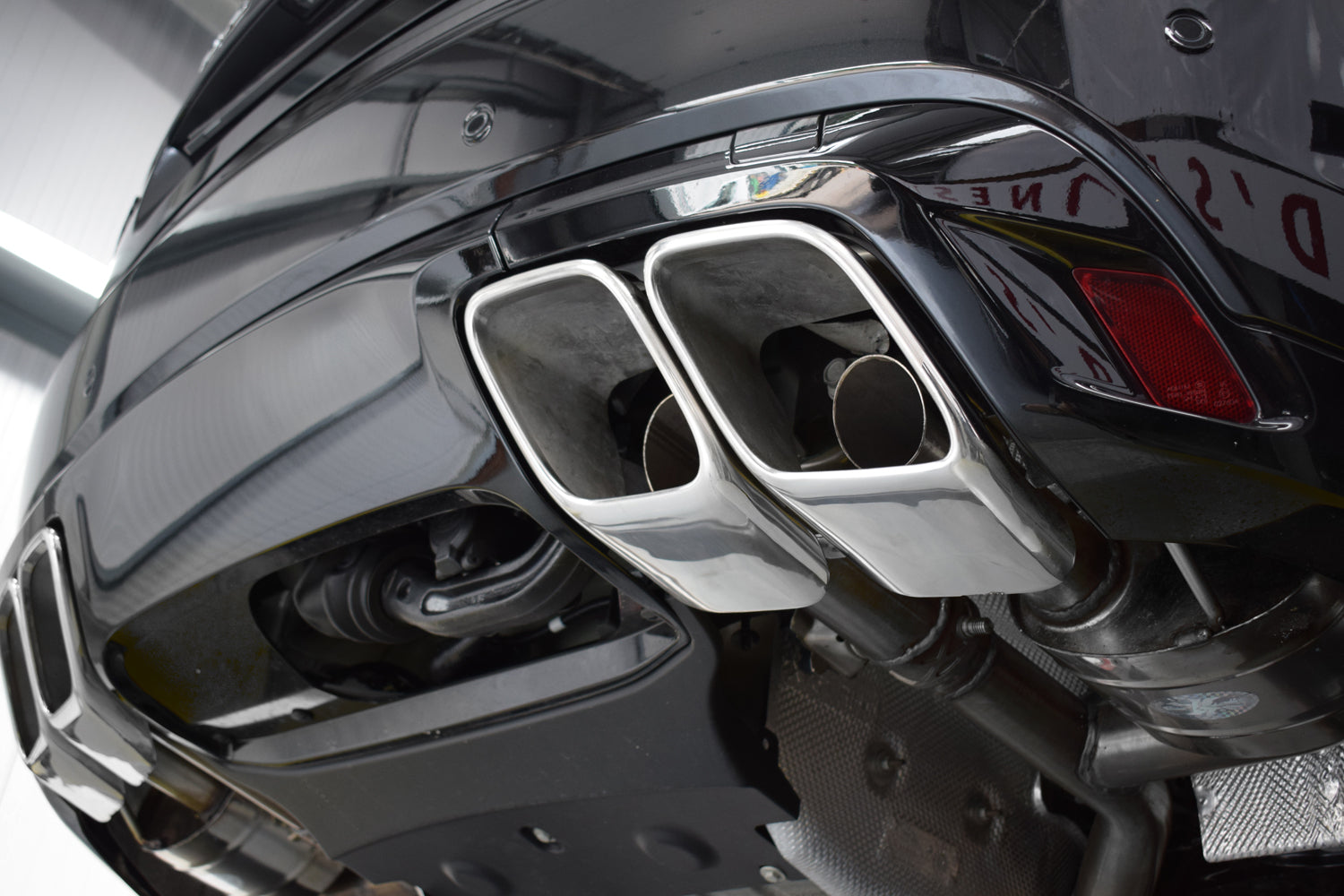 QuickSilver Range Rover Velar SVA P550 - Sport Exhaust with Sound Architect™ (2020 on)