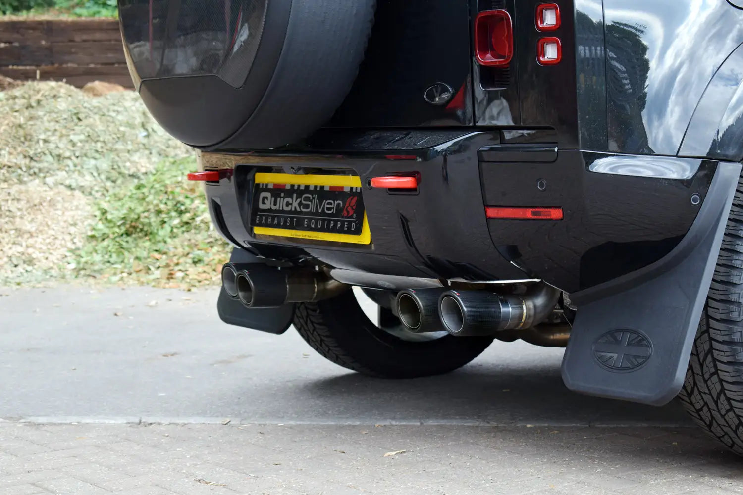 QuickSilver Land Rover Defender P400 90, 110 OR 130 - Sport System with Sound Architect™ (2021 on)