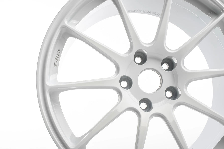 Titan 7 Forged Aluminium Wheel - T-R10 18x9.5 5x114.3 ET 40 CB 70.1 in Speedline White