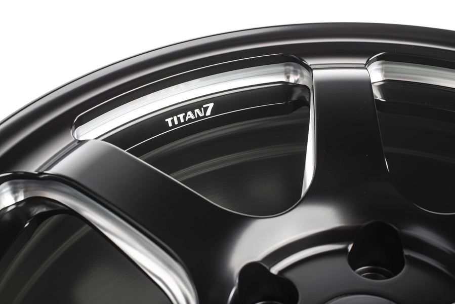 Titan 7 Forged Aluminium Wheel - T-D6 17x9.5 5x114.3 ET 51 CB 73.1 in Machine Black