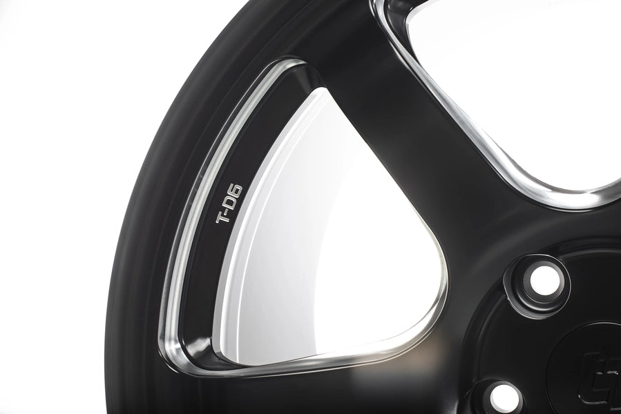 Titan 7 Forged Aluminium Wheel - T-D6e 18x10 5x130 ET 35 CB 71.6 in Machine Black