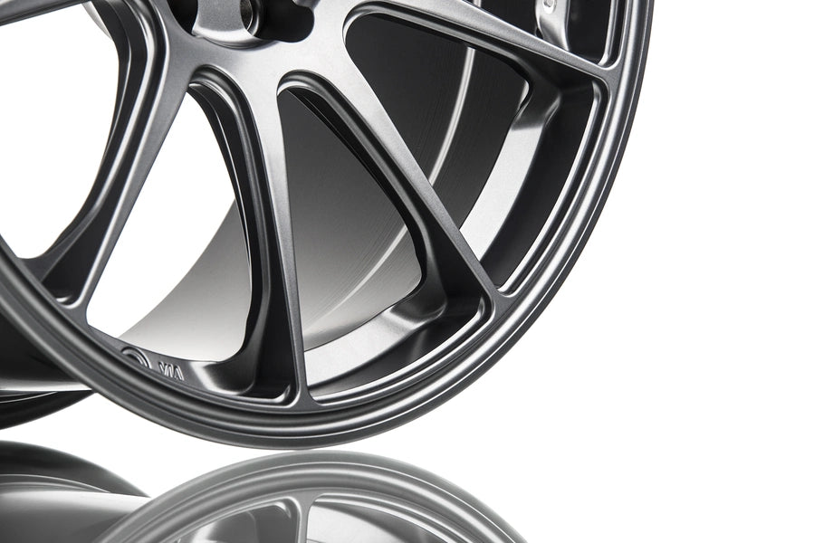 Titan 7 Forged Aluminium Wheel - T-R10 17x9.5 5x114.3 ET 51 CB 73.1 in Satin Titanium