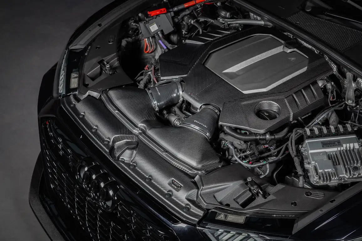 Eventuri Audi C8 RS6 RS7 Black Carbon Engine Cover Gloss