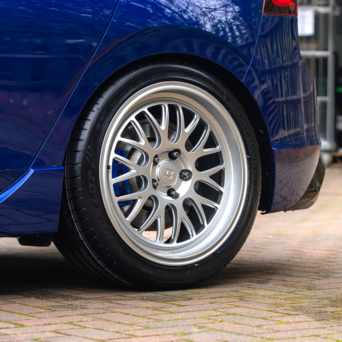 Titan 7 Forged Aluminium Wheel - T-M20 18x10 5x120 ET 25 CB 72.56 in Heritage Silver