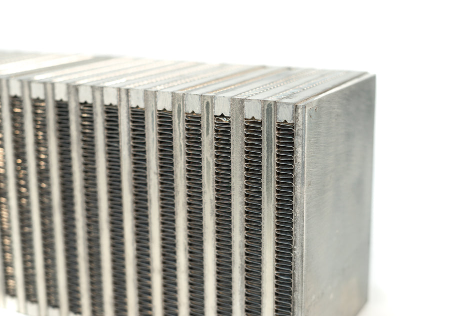 CSF Race High Performance Bar&plate intercooler core 27x6x4.5 (vertical flow)